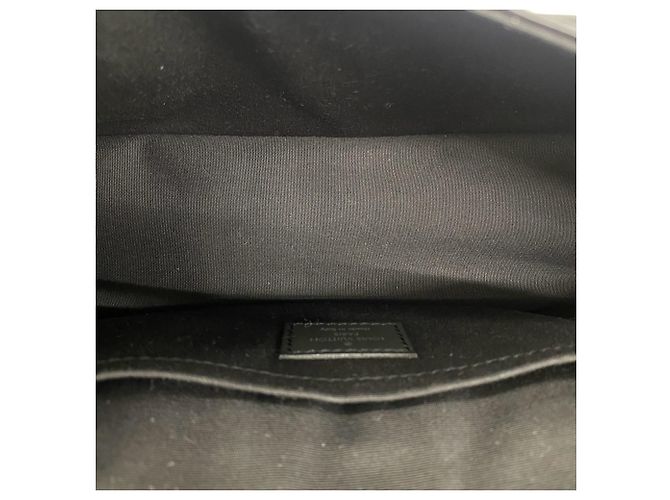 Louis Vuitton Seguillore Handtasche aus Epi-Leder - Ansicht 9