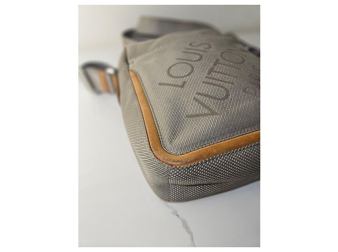 Louis Vuitton Citadin Schultertasche Grau Damier Geant Canvas - Ansicht 4