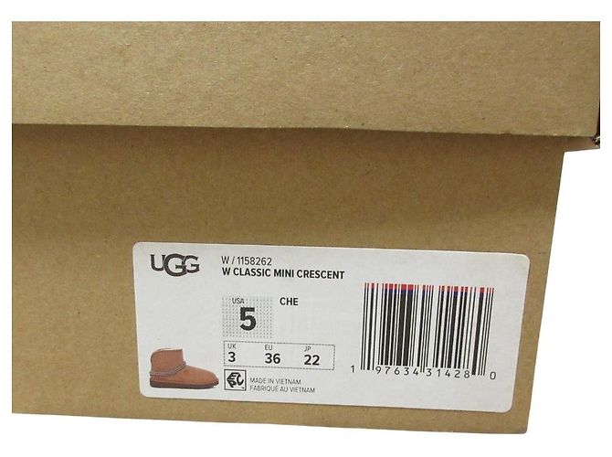 Stivaletti in pelle di pecora UGG W CLASSIC MINI CRESCENT - vista 9