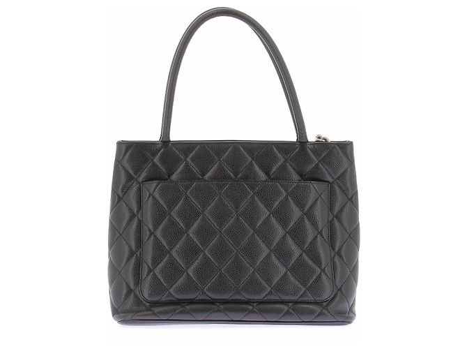 Chanel Saco Cabas Medalhão Acolchoado - vista 3