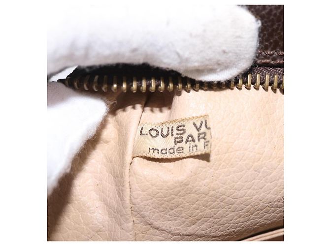 LOUIS VUITTON Monogram Trousse Toilette 28 Clutch Bag M47522 LV - vista 17