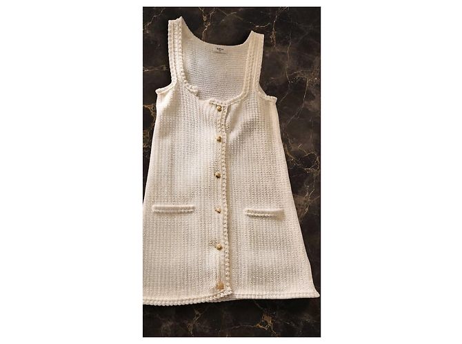 Céline weißes Tweed-Minikleid mit Goldknöpfen - Ansicht 4