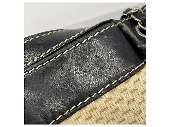 Borsa a tracolla Chanel in tela beige e nera - vista 9