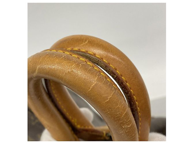 Louis Vuitton Boston Monogram Keepall 55 - vue 9