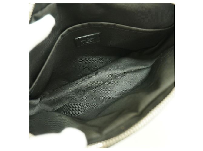 Sac à épaule Louis Vuitton Taigarama Outdoor PM - vue 4