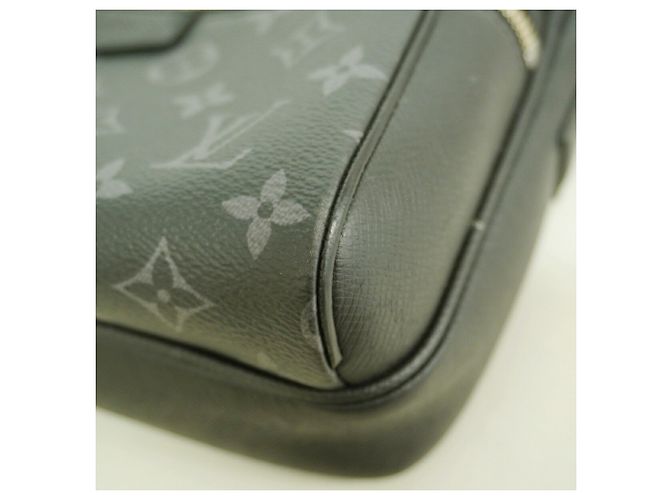 Sac à épaule Louis Vuitton Taigarama Outdoor PM - vue 6