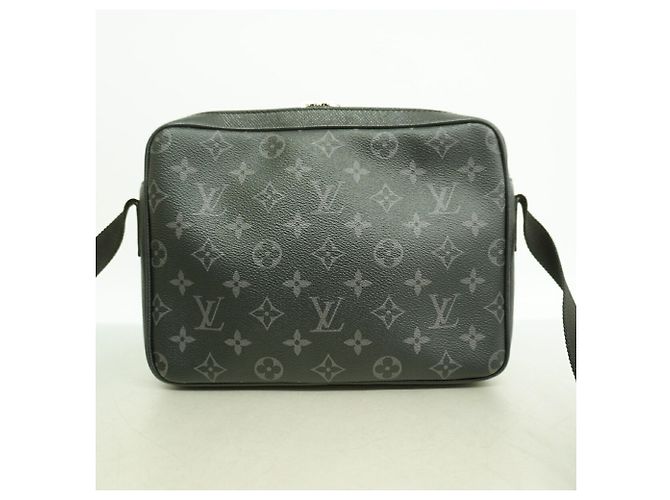 Sac à épaule Louis Vuitton Taigarama Outdoor PM - vue 8