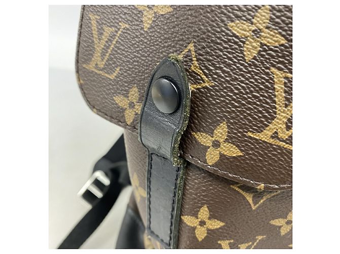 Mochila Louis Vuitton Monogram Macassar Christopher MM - vista 7