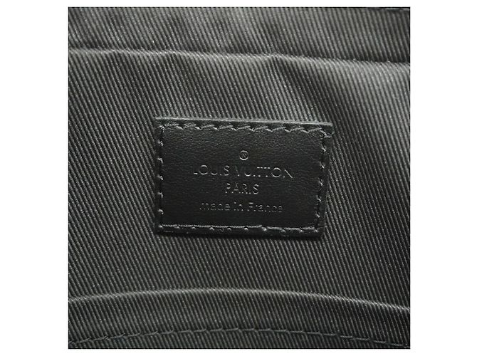 Bolsa de Ombro Louis Vuitton Monogram Shadow Duo - vista 5