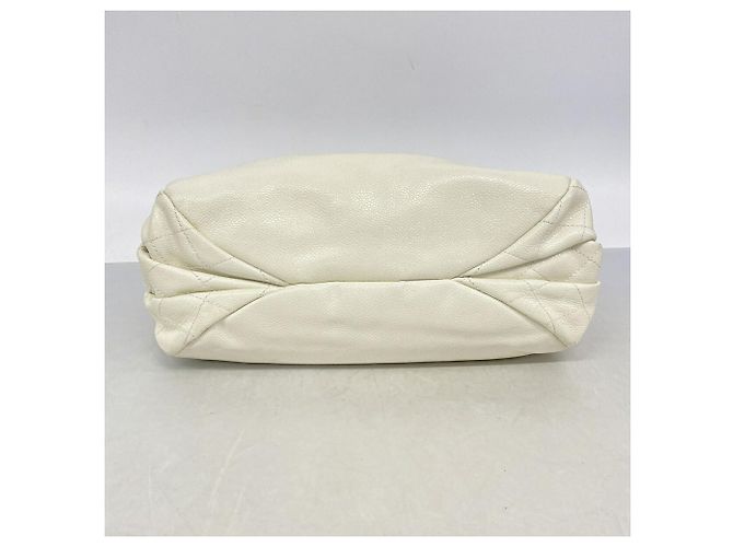 Borsa a tracolla Chanel in pelle di vitello grana bianca - vista 3
