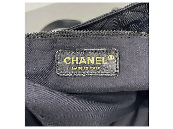 Chanel New Travel Nylon Tote Bag - Ansicht 5