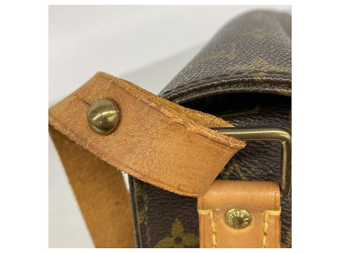 Bolso de hombro Louis Vuitton Monogram Cartouchiere MM - vista 9