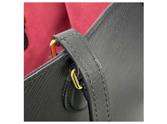 Saco Tote Louis Vuitton Epi OnTheGo MM - vista 9