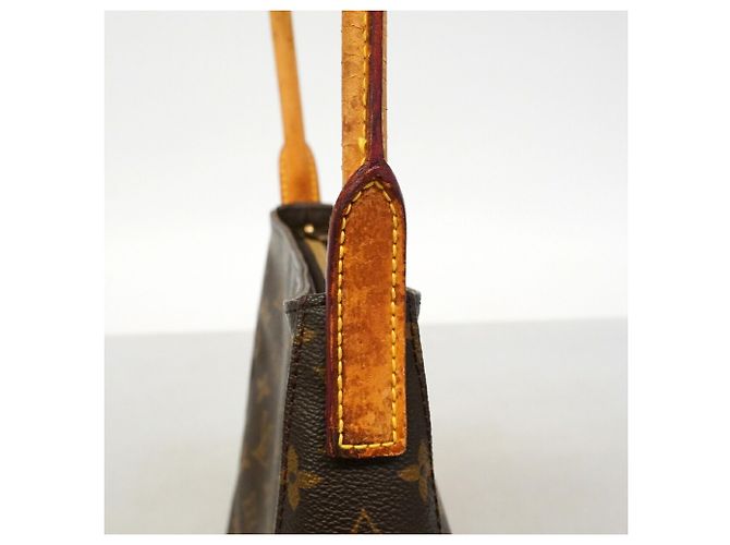 Borsa a tracolla Louis Vuitton Monogram Looping MM - vista 9