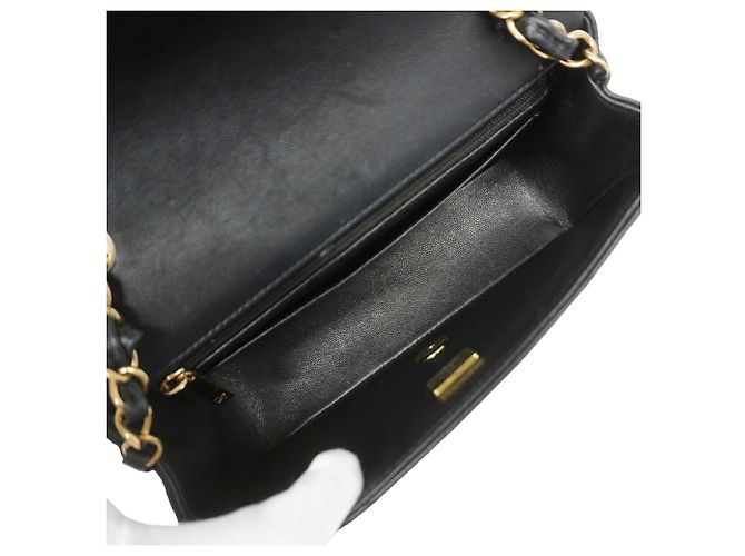 Borsa a tracolla Chanel Mini Matelassé con catena - vista 4