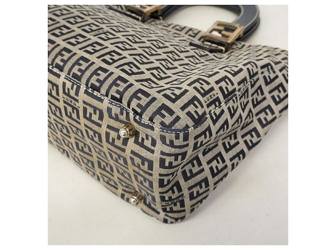 Bolsa de mão Fendi Zucchino em nylon e canvas - vista 10