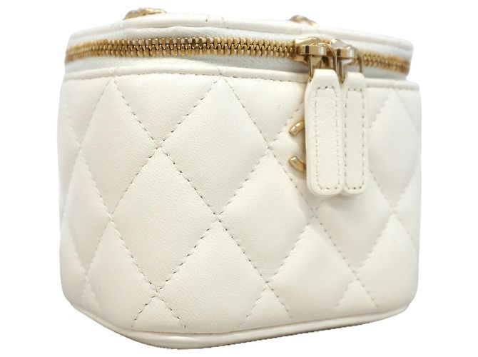 Borsa Vanity Chanel Matelassé - vista 2