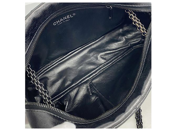 Bolsa de ombro Chanel em couro de bezerro preto - vista 4