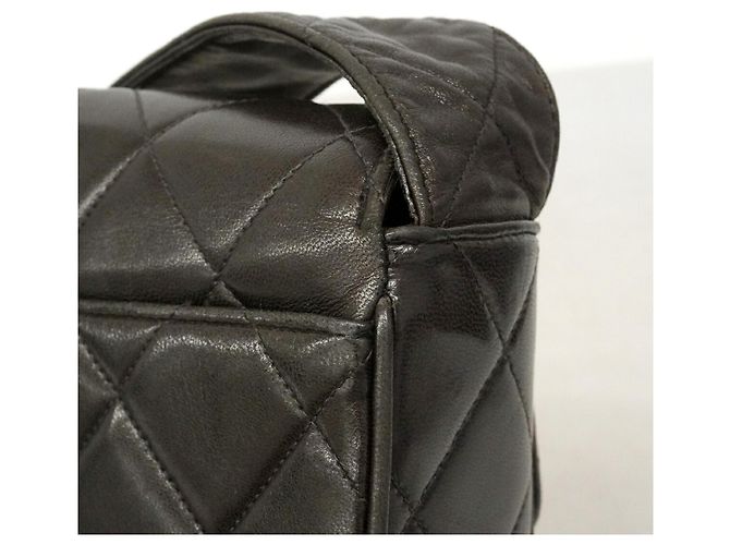 Borsa a tracolla Chanel Matelassé in pelle d'agnello - vista 11