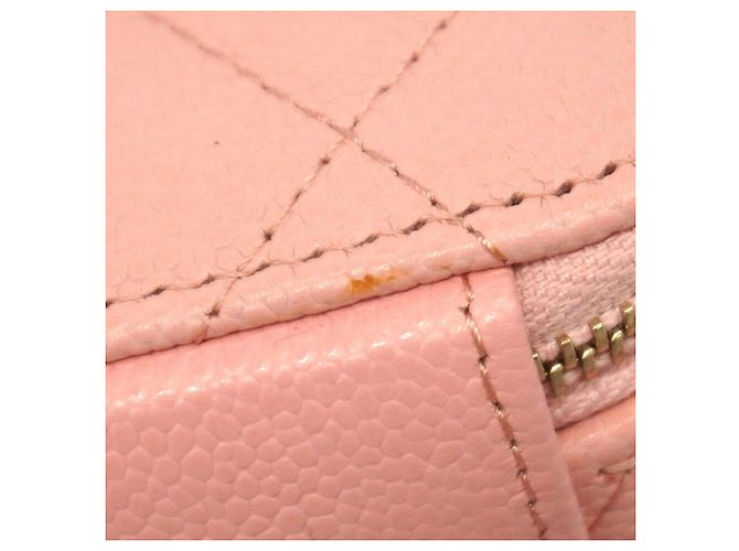 Bolsa de Ombro com Corrente Chanel Matelassé - vista 6