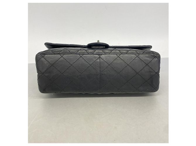 Bolsa de ombro Chanel em couro de bezerro preto - vista 3