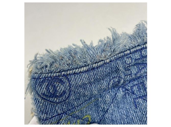Borsa a tracolla con catena Chanel Matelassé - vista 9