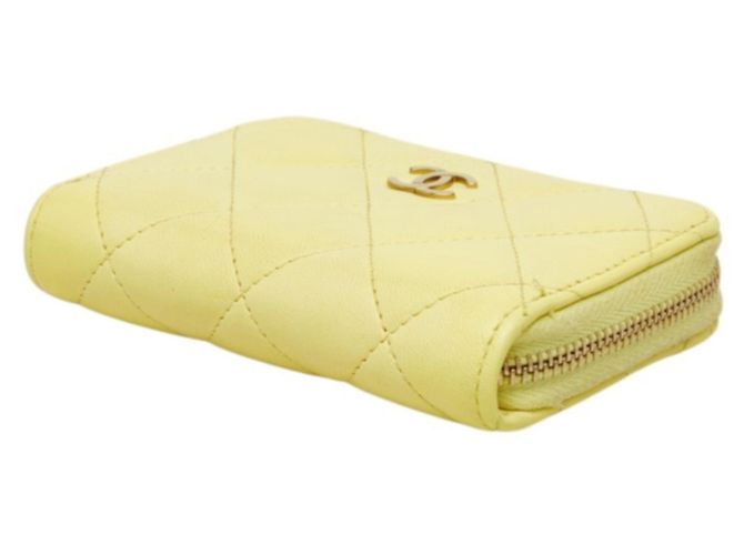 Monedero Chanel Matelassé Amarillo Limón - vista 4
