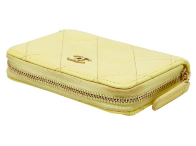 Monedero Chanel Matelassé Amarillo Limón - vista 5