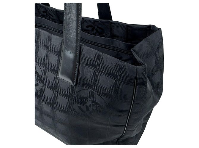 Borsa Tote Chanel in pelle nera - vista 6