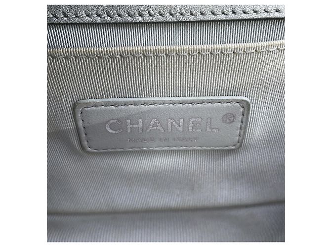 Sac à main Chanel Matelassé Boy Small - vue 16
