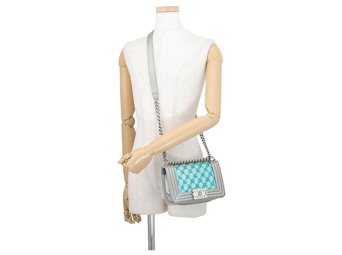 Sac à main Chanel Matelassé Boy Small - vue 4