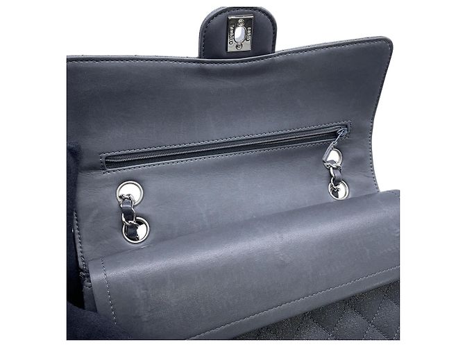 Timeless Borsa a tracolla Chanel Matelassé - vista 11
