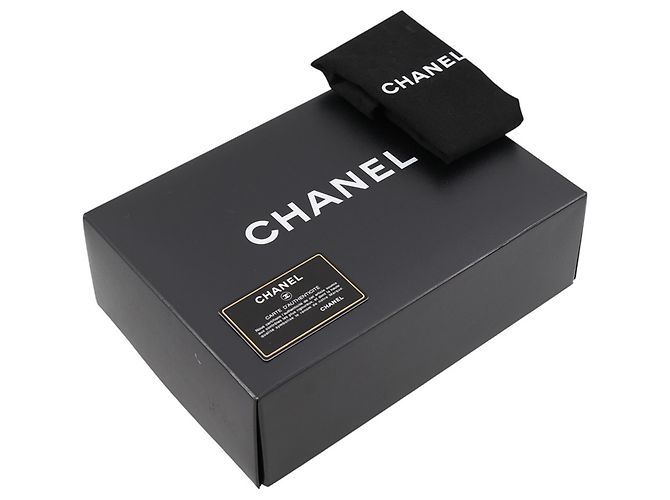 Timeless Borsa a tracolla Chanel Matelassé - vista 19
