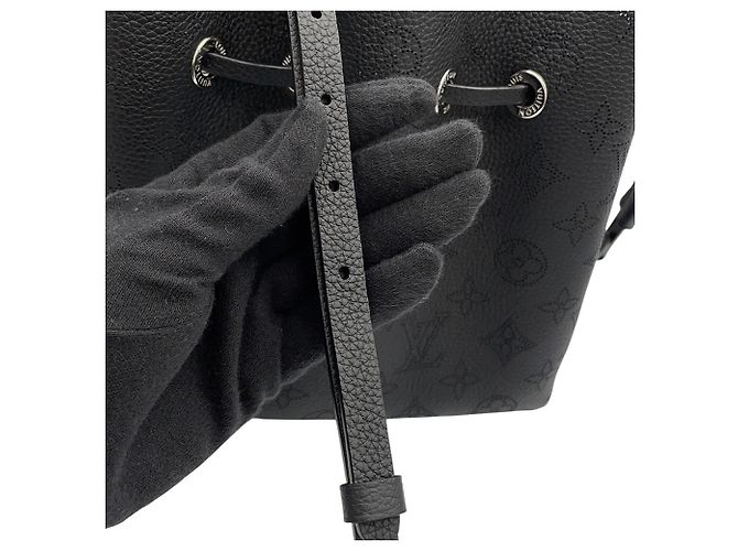 Borsa Louis Vuitton Mahina Bella - vista 17