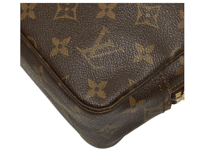 Louis Vuitton Monogram Trousse Toilette 23 Clutch Bag - vista 5