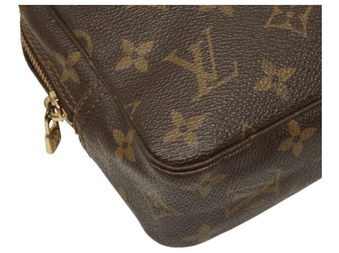Louis Vuitton Monogram Trousse Toilette 23 Clutch Bag - vista 6