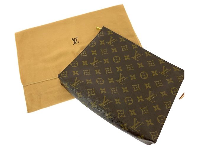 Louis Vuitton Monogram Pochette Toilette 26 Clutch Bag - vista 8