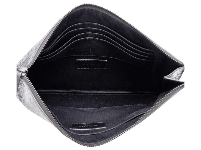 Autre Marque Custodia per tablet Saint Laurent in pelle nera con monogramma allover - vista 4