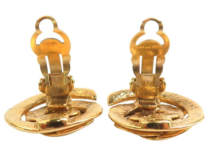 Orecchini a clip Chanel Gold CC placcati in oro Swirl - vista 3