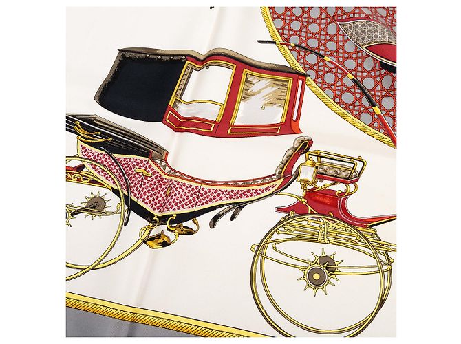Pañuelo de seda Hermès White Les Voitures A Transformation 90 - vista 7