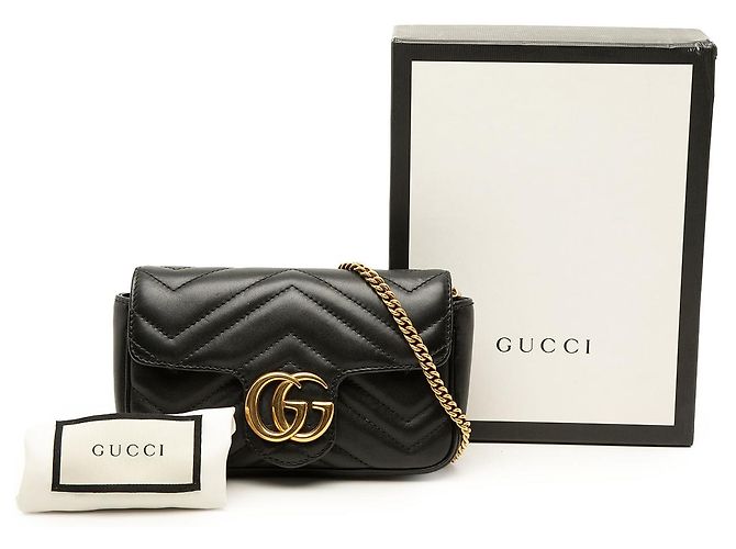 Gucci Mini GG Marmont Matelassè in pelle di vitello nera, borsa a tracolla con patta - vista 7