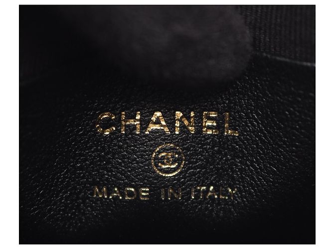 Chanel Small CC Quilted Bucket Bag aus schwarzem Lammleder - Ansicht 4