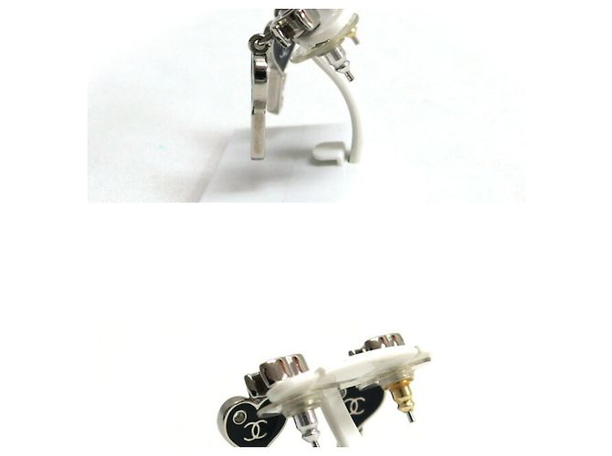 Chanel Coco Mark Swing Heart Key Stecker-Ohrringe - Ansicht 3