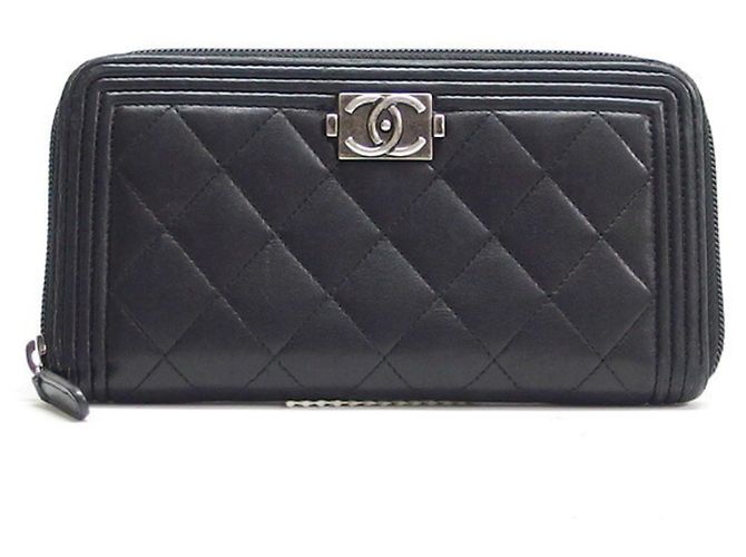 Boy Portafoglio lungo Chanel Matelassé in pelle d'agnello nera - vista 2