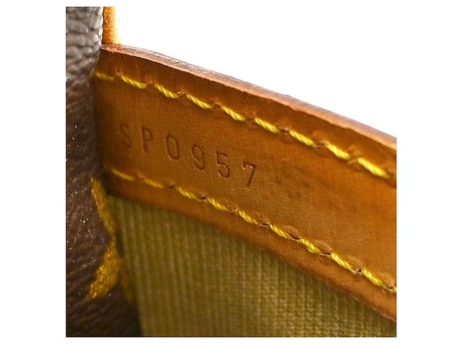 Louis Vuitton Reporter Monogram Canvas PM - vue 5