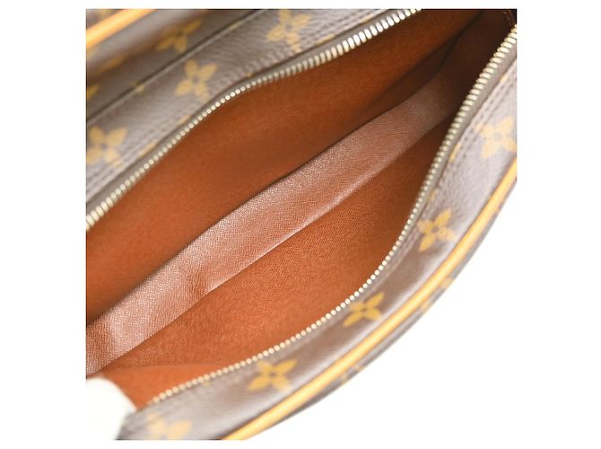 Sac à épaule Louis Vuitton Nil Monogram Canvas - vue 3