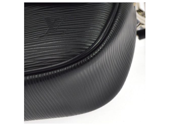 Louis Vuitton Montaigne Clutch aus Epi-Leder - Ansicht 6