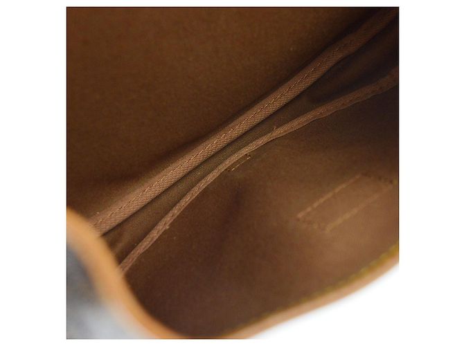 Louis Vuitton Saumur Monogram Canvas 30 - Ansicht 3