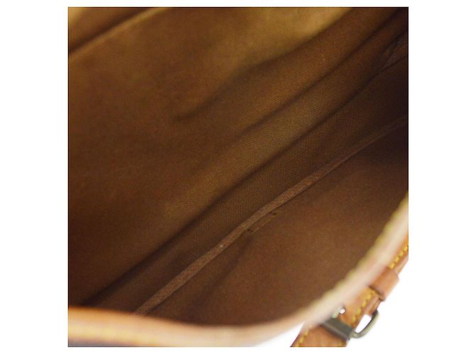 Louis Vuitton Saumur Monogram Canvas 30 - vista 3