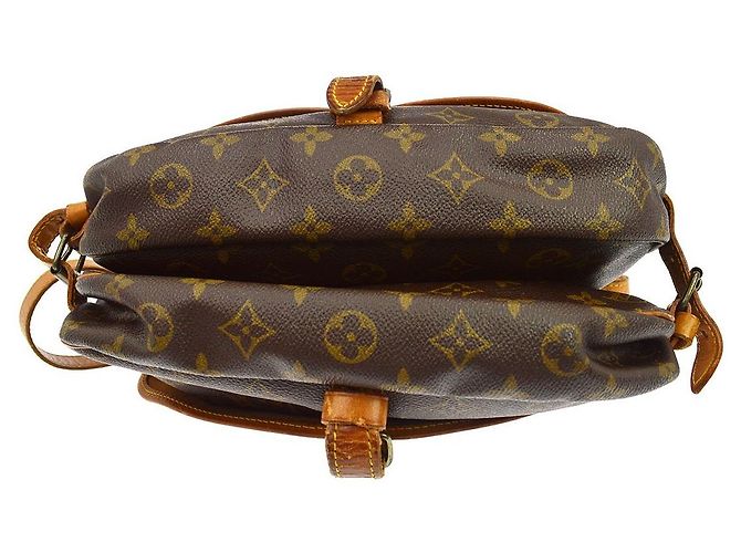 Louis Vuitton Saumur Monogram Canvas 30 - vista 6